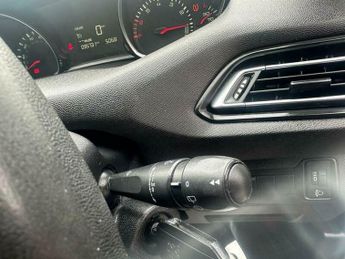 Peugeot 308 1.2 PureTech Access Euro 6 5dr