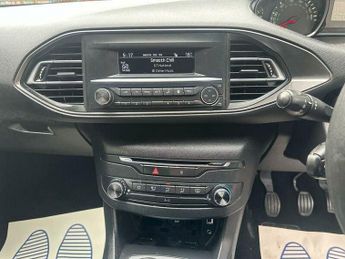 Peugeot 308 1.2 PureTech Access Euro 6 5dr
