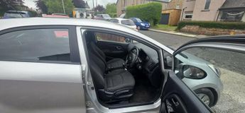 Kia Rio 2 AUTOMATIC