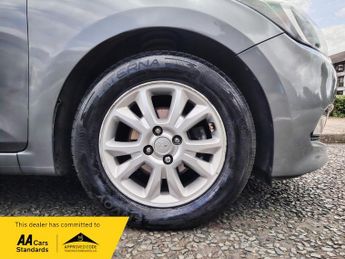 Hyundai I20 1.4 SE Hatchback 5dr Petrol Auto Euro 6 (100 ps)