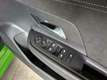 Vauxhall Mokka 50kWh Ultimate Auto 5dr