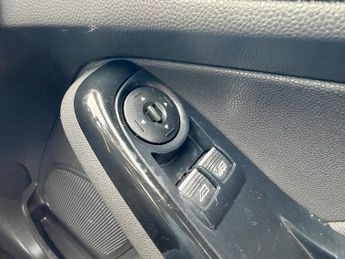 Ford Fiesta ZETEC BLUETOOTH+EURO 6+TWO KEYS