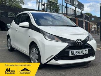 Toyota AYGO 1.0 VVT-i x-play Euro 5 5dr Euro 5