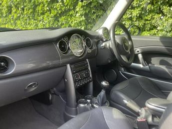 MINI Hatch COOPER