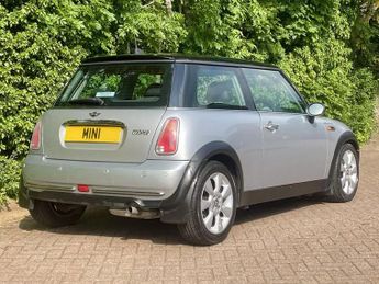MINI Hatch COOPER