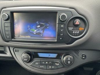Toyota Yaris 1.5 VVT-h Icon E-CVT Euro 6 5dr