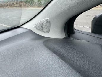 Toyota Yaris 1.5 VVT-h Icon E-CVT Euro 6 5dr