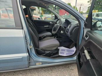 Ford Fusion 1.6 Zetec Climate 5dr