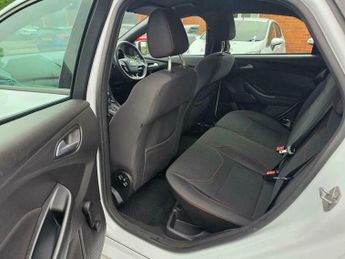 Ford Focus 1.0T EcoBoost ST-Line Auto Euro 6 (s/s) 5dr