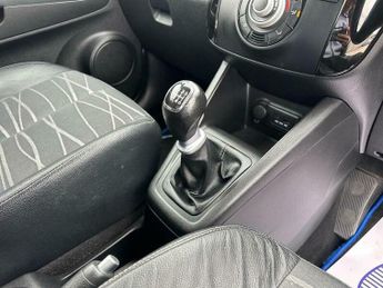 Kia Venga 1.6 CRDi EcoDynamics 3 Euro 5 (s/s) 5dr (Sat Nav)