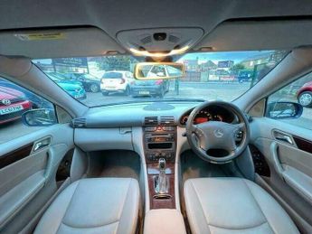 Mercedes-Benz C Class 1.8 C180 Kompressor Elegance SE Saloon 4dr Petrol Automatic (202