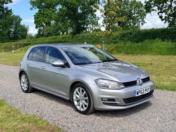 Volkswagen Golf TDi 2.0 TDI BlueMotion Tech GT Hatchback 5dr Diesel DSG Euro 5 (s/s)