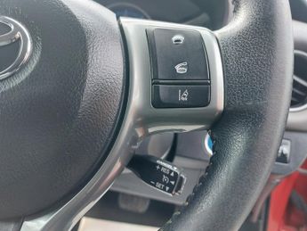 Toyota Yaris VVT-I ICON M-DRIVE S TSS