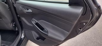 Ford Focus TITANIUM