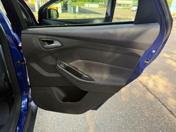 Ford Focus 1.5T EcoBoost Titanium Auto Euro 6 (s/s) 5dr