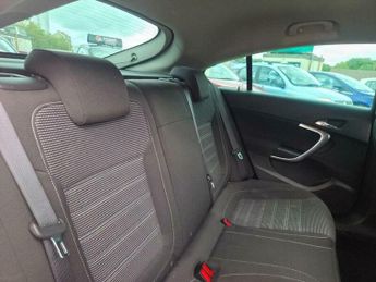 Vauxhall Insignia 2.0 CDTi SRi Nav Auto Euro 5 5dr