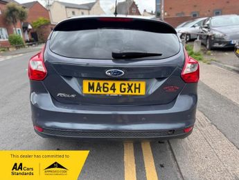 Ford Focus 1.6 Zetec Powershift Euro 5 5dr