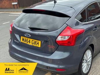 Ford Focus 1.6 Zetec Powershift Euro 5 5dr