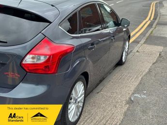Ford Focus 1.6 Zetec Powershift Euro 5 5dr