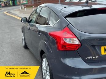 Ford Focus 1.6 Zetec Powershift Euro 5 5dr