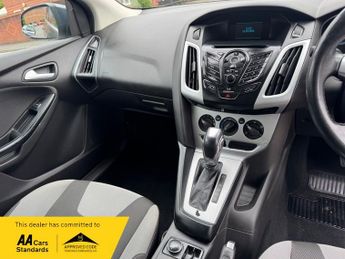 Ford Focus 1.6 Zetec Powershift Euro 5 5dr