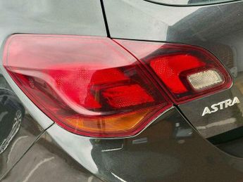 Vauxhall Astra 1.6 Astra Elite Auto 5dr