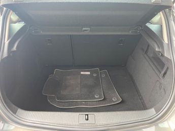 Vauxhall Astra 1.4i Excite Hatchback 5dr Petrol Manual Euro 6 (100 ps)