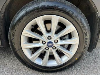Ford Kuga 2.0 TDCi Titanium Powershift AWD Euro 6 (s/s) 5dr