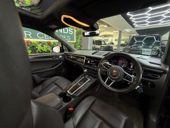 Porsche Macan S PDK [6X PORSCHE SERVICES]