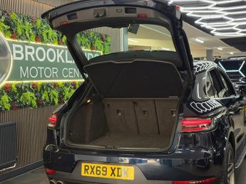 Porsche Macan S PDK [6X PORSCHE SERVICES]