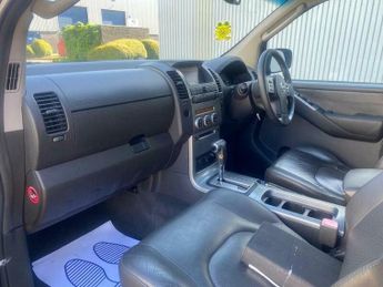 Nissan Navara 2.5 dCi Aventura 4dr