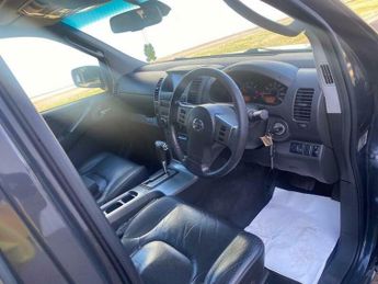 Nissan Navara 2.5 dCi Aventura 4dr