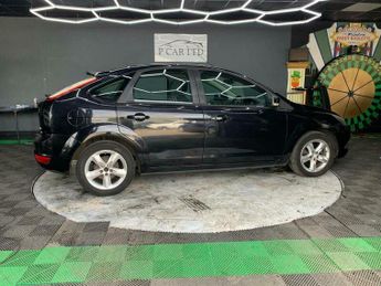 Ford Focus 1.6 Zetec 5dr