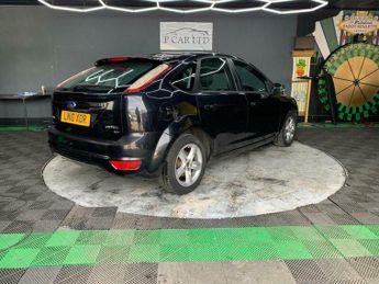 Ford Focus 1.6 Zetec 5dr