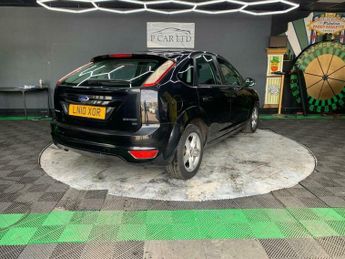 Ford Focus 1.6 Zetec 5dr