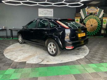 Ford Focus 1.6 Zetec 5dr