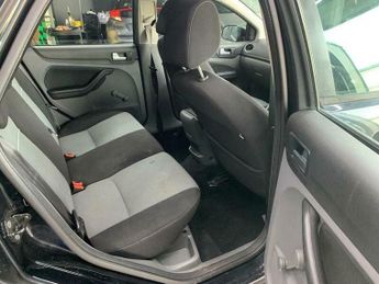 Ford Focus 1.6 Zetec 5dr