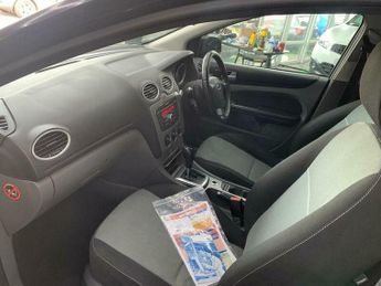 Ford Focus 1.6 Zetec 5dr