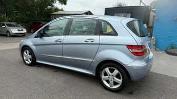 Mercedes-Benz B Class 2.0 B180 SE CVT 5dr