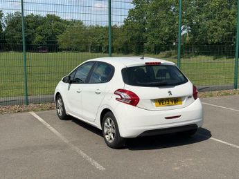 Peugeot 208 1.2 VTi Active Euro 5 5dr