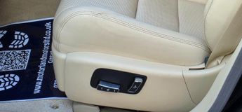 Lexus LS 5.0 600h V8 Premier Saloon 4dr Petrol Hybrid CVT 4WD Euro 5 (s/s