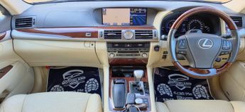 Lexus LS 5.0 600h V8 Premier Saloon 4dr Petrol Hybrid CVT 4WD Euro 5 (s/s