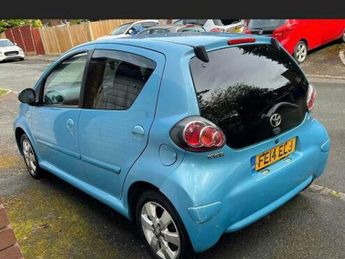 Toyota AYGO 1.0 VVT-i Move Euro 5 5dr