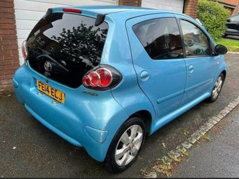 Toyota AYGO 1.0 VVT-i Move Euro 5 5dr
