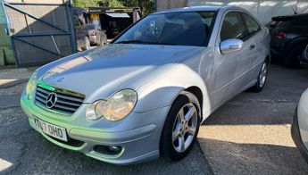 Mercedes C Class 1.8 C180 Kompressor SE Coupe 2dr Petrol Automatic (193 g/km, 143
