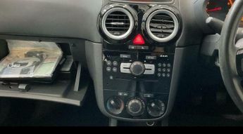 Vauxhall Corsa 1.2i 16v Design 5dr (a/c)
