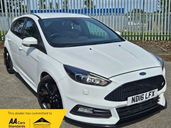 Ford Focus 2.0T EcoBoost ST-3 Hatchback 5dr Petrol Manual Euro 6 (s/s) (250