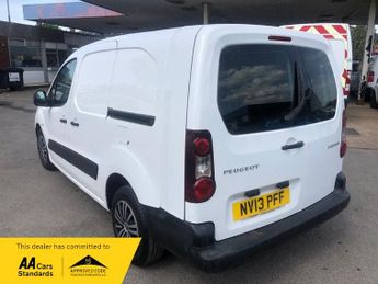 Peugeot Partner CREW VAN 5 SEATS