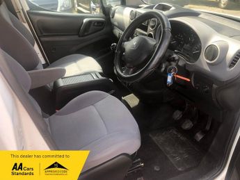 Peugeot Partner CREW VAN 5 SEATS