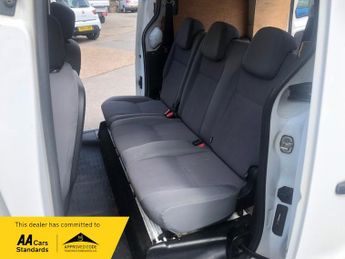 Peugeot Partner CREW VAN 5 SEATS